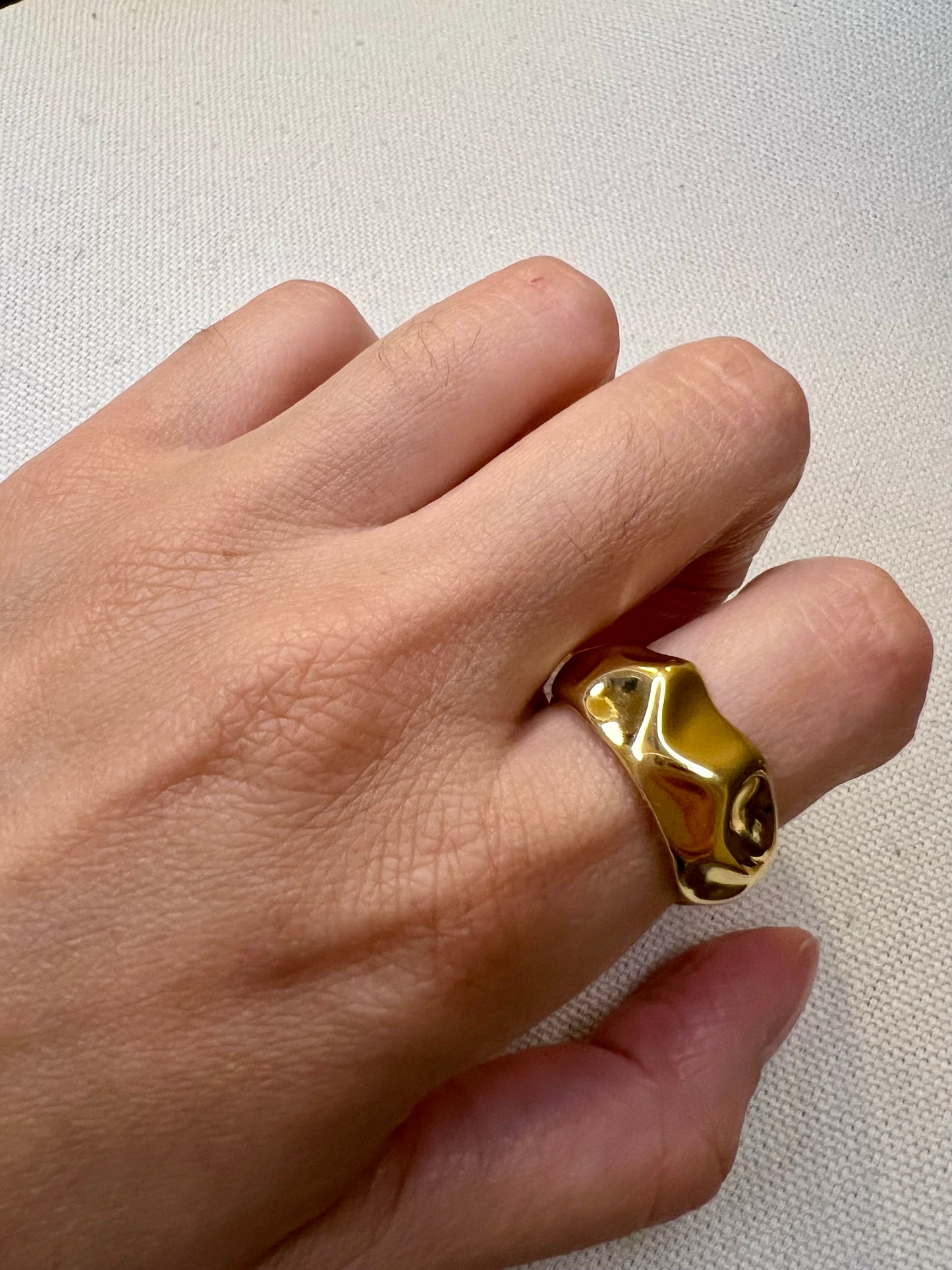 RING ORGANIC IRREGULAR