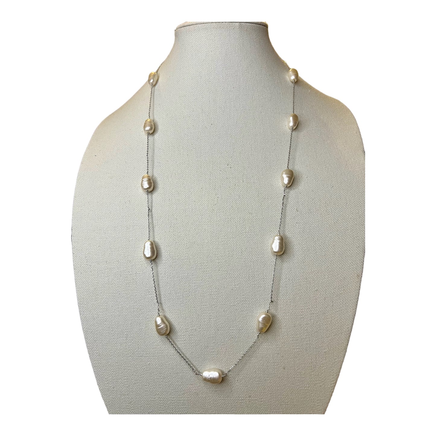 NECKLACE SEA PEARLS