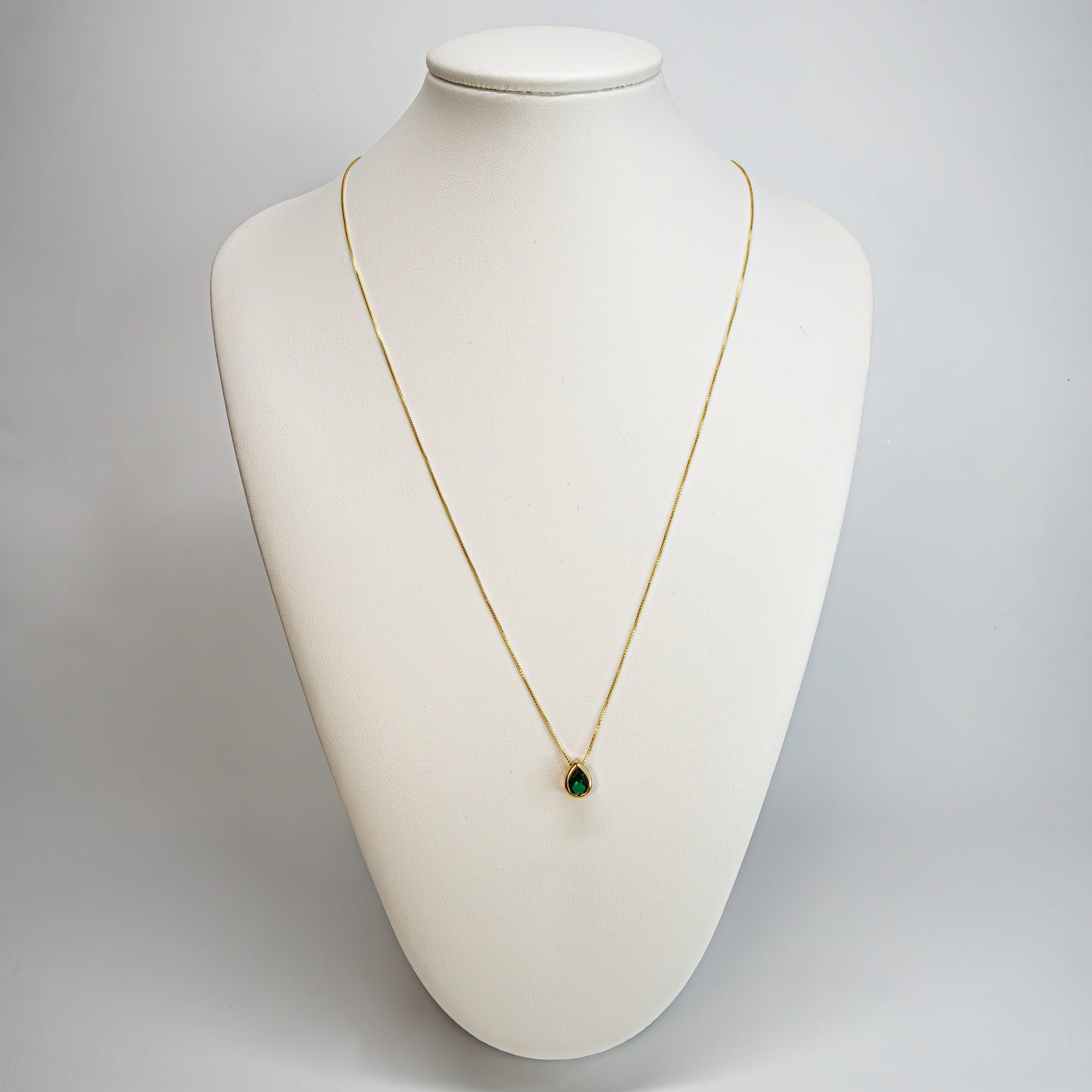 Necklace Emerald Zirconia.